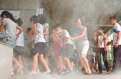 由巴黎圣母院大火看当下防火排烟——横在设计师理想道路上_13