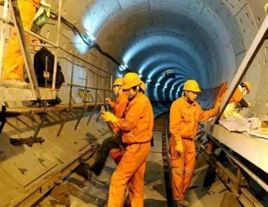 你知道隧道施工时为什么不准女性进洞吗？_6
